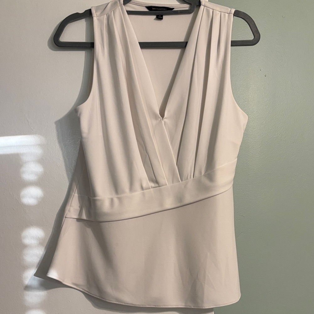 Banana Republic Cream V-Neck Blouse